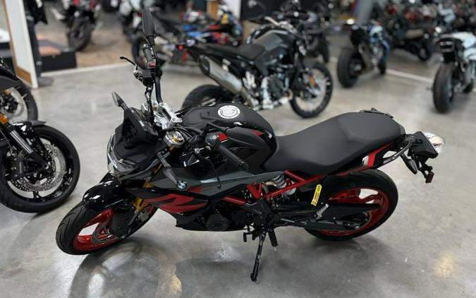 2025 BMW G 310 R Style Passion