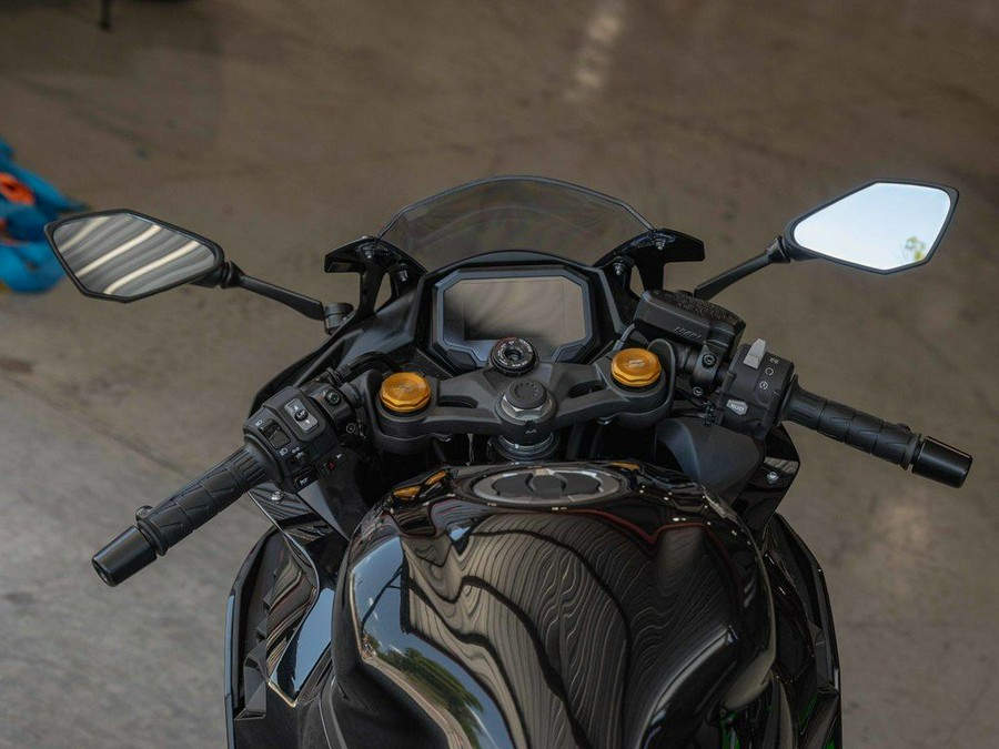 2025 Kawasaki Ninja® ZX™-4R ABS