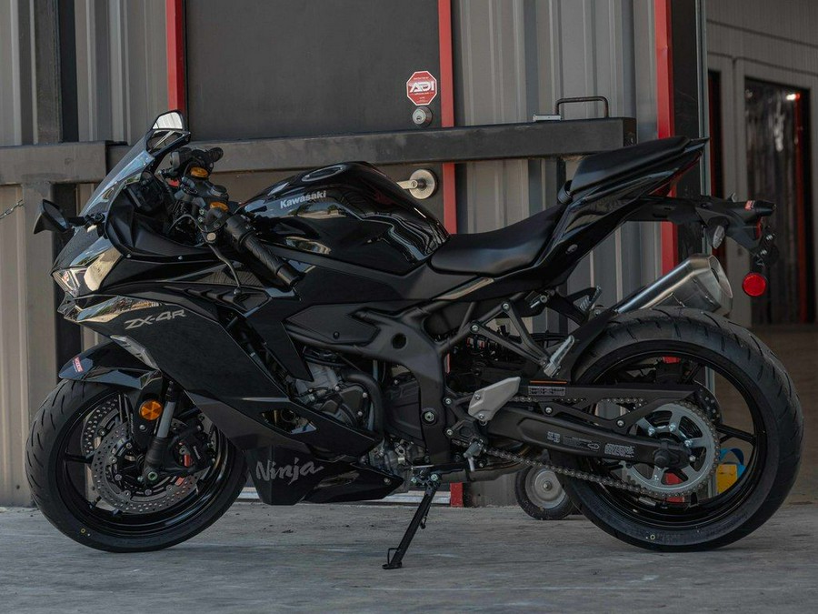 2025 Kawasaki Ninja® ZX™-4R ABS