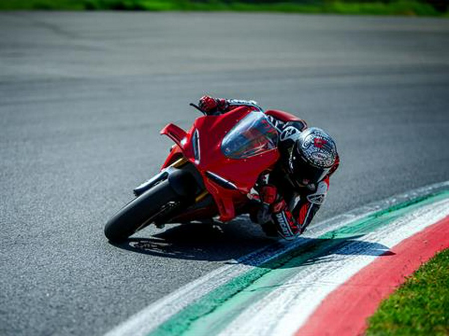 2025 Ducati Panigale V4 S