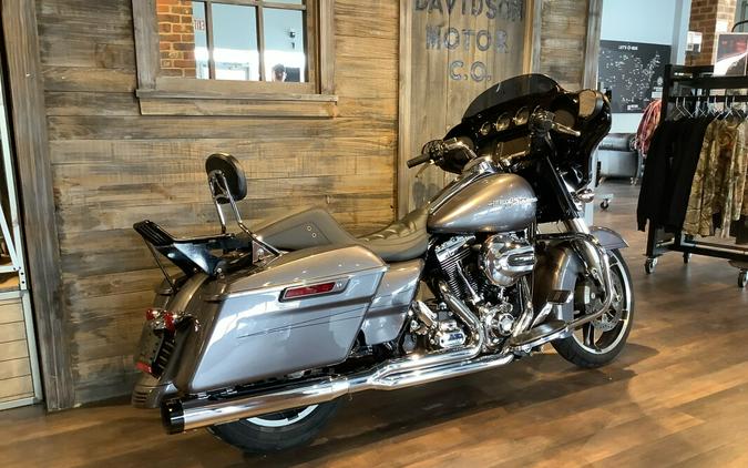 Harley-Davidson® Street Glide® Special 2014 FLHXS Charcoal Pearl