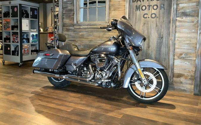 Harley-Davidson® Street Glide® Special 2014 FLHXS Charcoal Pearl
