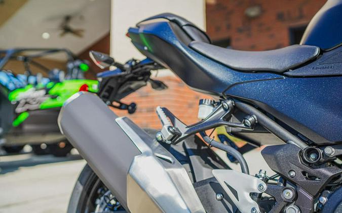 2026 Kawasaki Ninja® 500 ABS Metallic Flat Spark Black