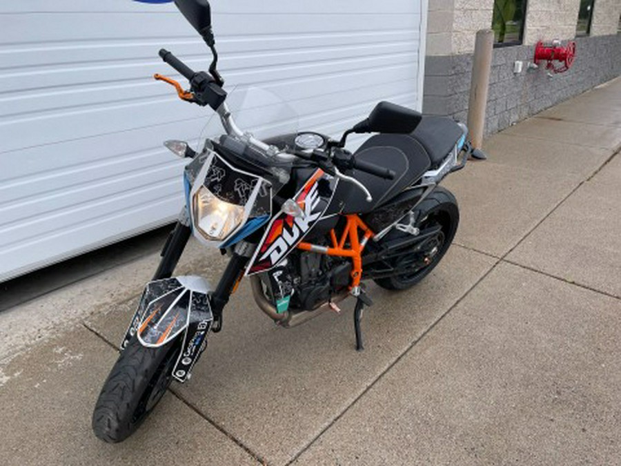 2013 KTM 690 Duke
