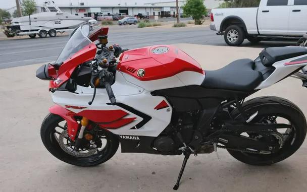2026 YAMAHA YZF-R7 70TH ANNIVERSARY EDITION