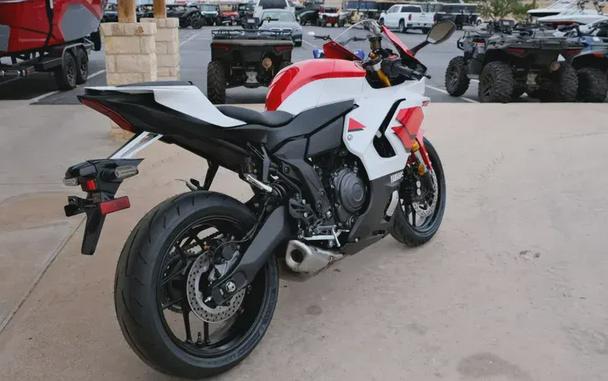 2026 YAMAHA YZF-R7 70TH ANNIVERSARY EDITION