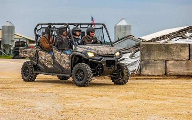2025 Honda Pioneer 1000-6 Deluxe Crew