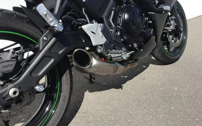 2024 Kawasaki Ninja® 650 Metallic Matte Graphenesteel Gray/Ebony