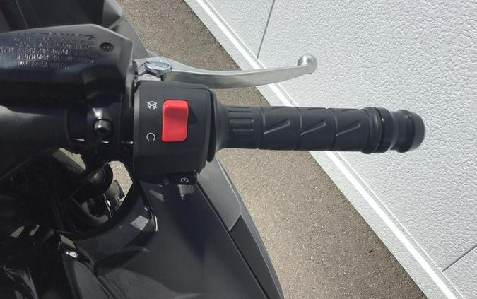 2024 Kawasaki Ninja® 650 Metallic Matte Graphenesteel Gray/Ebony