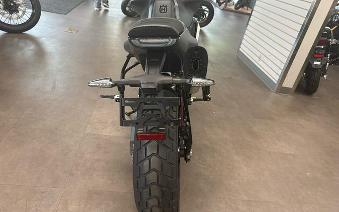 2025 Husqvarna Vitpilen 801