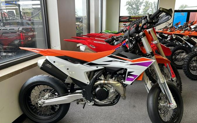 2023 KTM 450 SMR First Look [8 Fast Facts, 30 Photos, Specs]