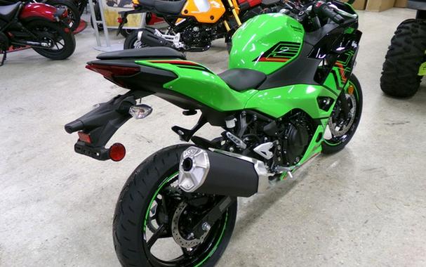 2024 Kawasaki Ninja 500 KRT Edition