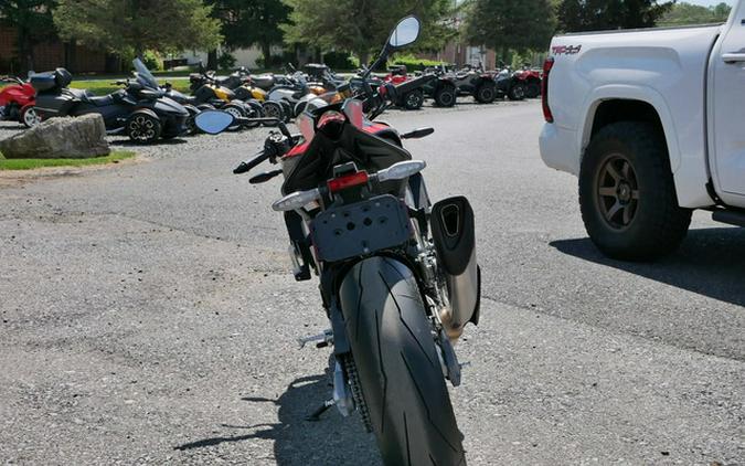 2026 Aprilia Tuono V4 Factory