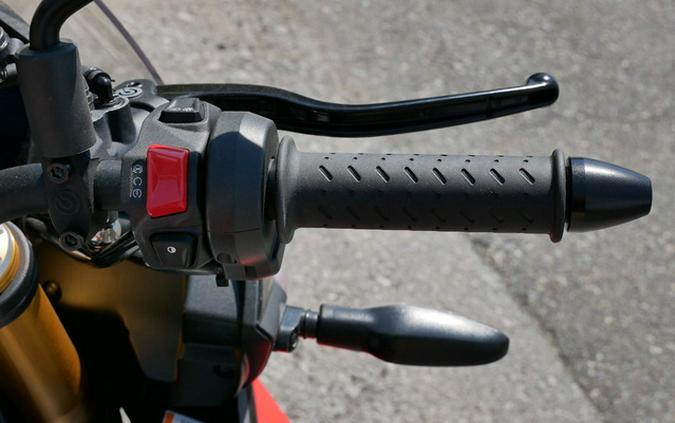 2026 Aprilia Tuono V4 Factory