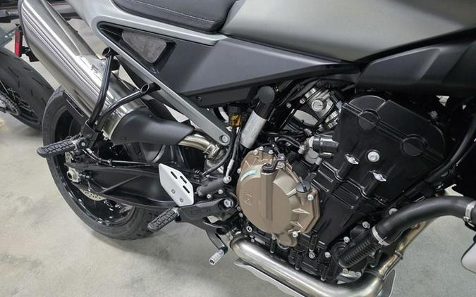 2027 Husqvarna SVARTPILEN 801 SE