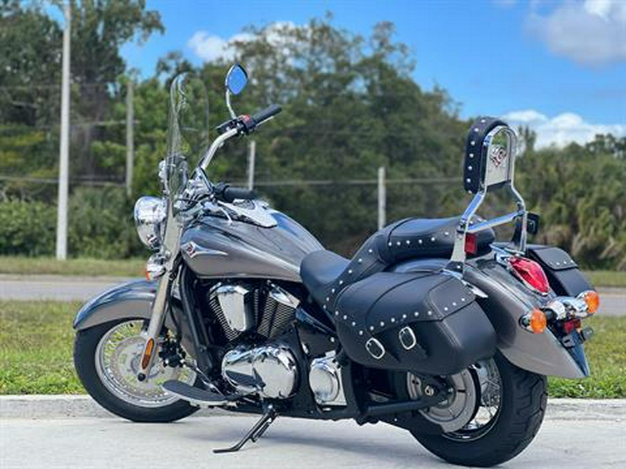 2024 Kawasaki Vulcan 900 Classic LT