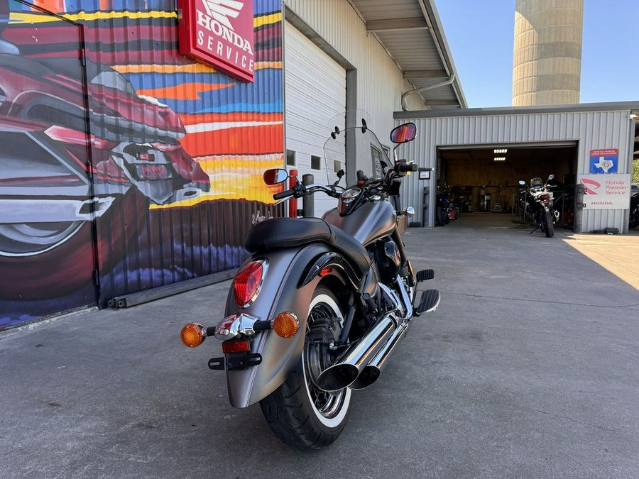 2018 Kawasaki Vulcan® 900 Classic