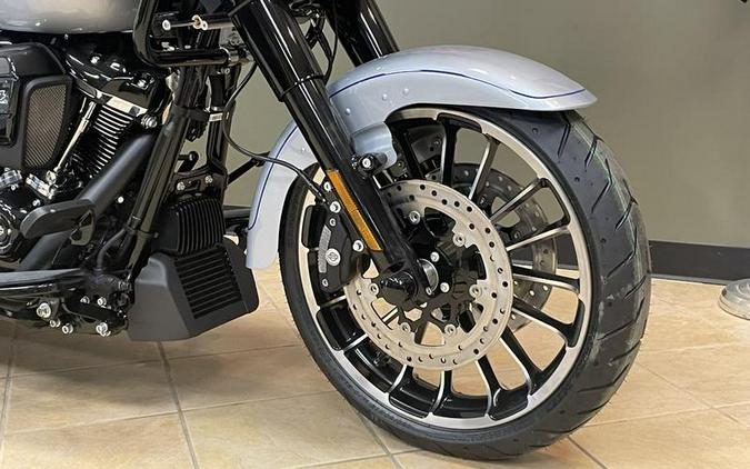 2024 Harley-Davidson® FLTRT - Road Glide® 3