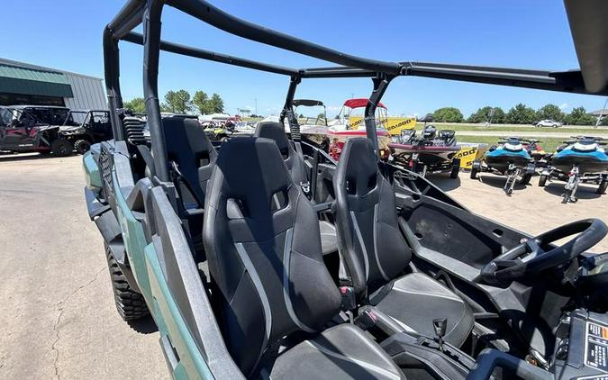 2022 Can-Am® Commander MAX DPS