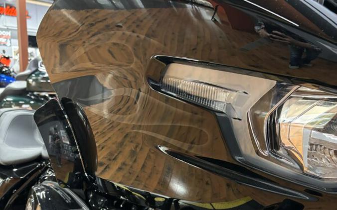 2025 Harley-Davidson® Road Glide™ MDNGHT FIRSTORM/BLK TRIM
