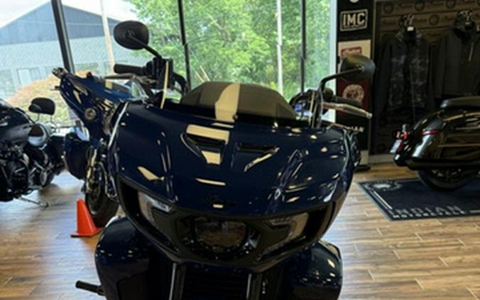 2025 Indian Pursuit Dark Horse Springfield Blue Vivid Crysta