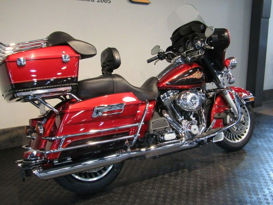 2013 Harley-Davidson® FLHTC - Electra Glide® Classic