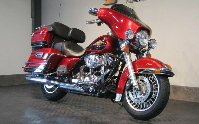 2013 Harley-Davidson® FLHTC - Electra Glide® Classic