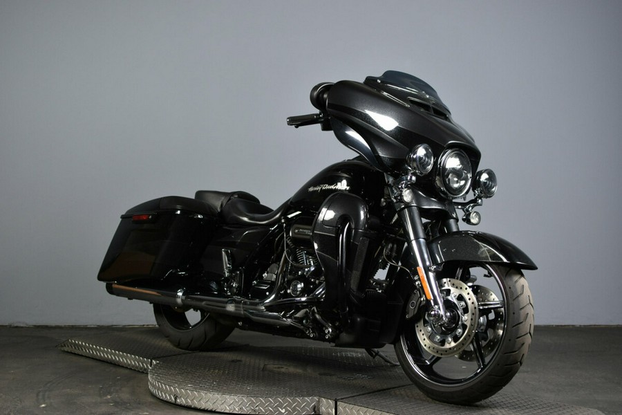 2017 Harley-Davidson CVO Street Glide