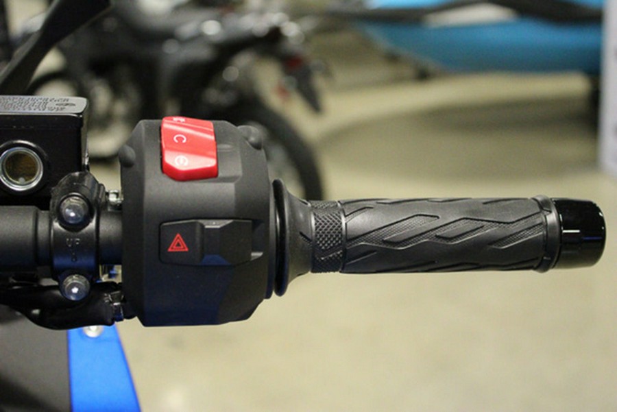 2025 Suzuki GSX-8R 8R