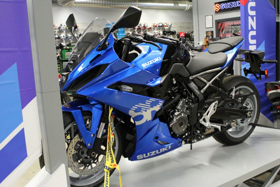2025 Suzuki GSX-8R 8R