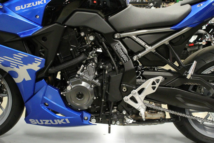 2025 Suzuki GSX-8R 8R