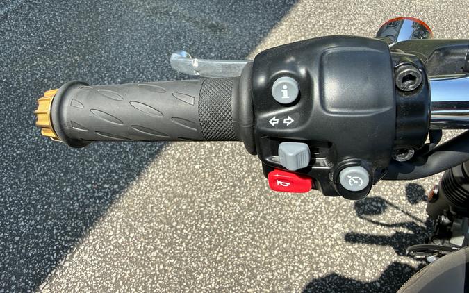 2025 Triumph Bonneville T120