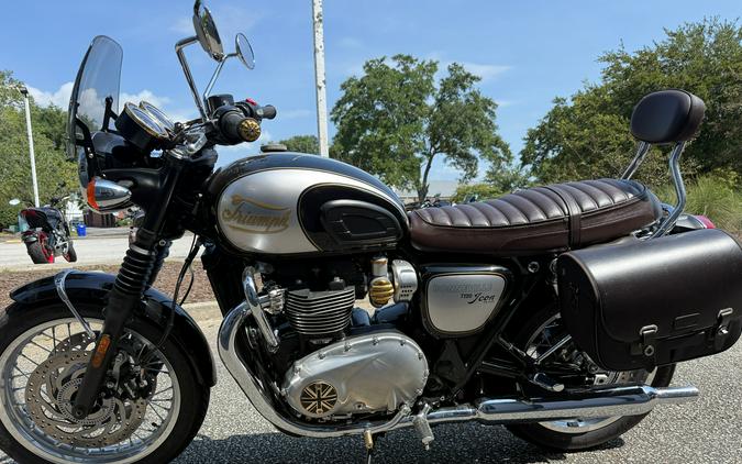 2025 Triumph Bonneville T120