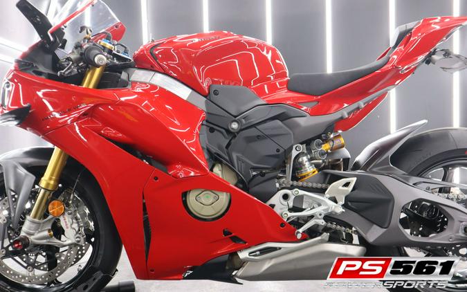 2025 Ducati Panigale V4 S