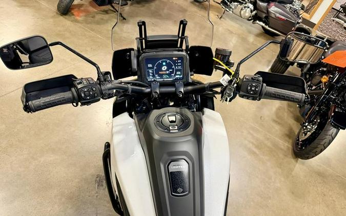 2026 Harley-Davidson® RA1250L - Pan America® 1250 Limited