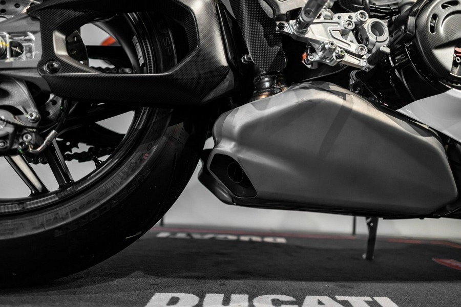 2025 Ducati Panigale V4 Tricolore