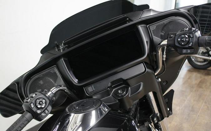 2025 Harley-Davidson FLHX - Street Glide