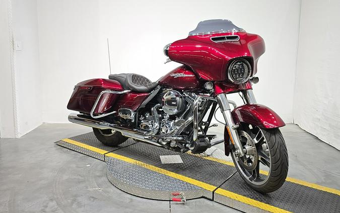 FLHXS 2014 Street Glide® Special