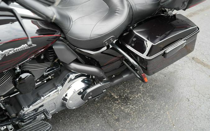 2010 Harley-Davidson FLHTCUSE5 - CVO Ultra Classic Electra Glide