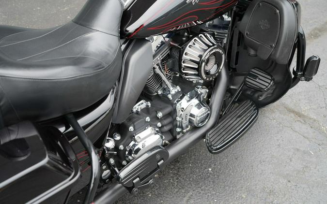 2010 Harley-Davidson FLHTCUSE5 - CVO Ultra Classic Electra Glide
