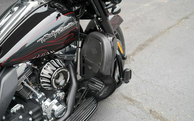 2010 Harley-Davidson FLHTCUSE5 - CVO Ultra Classic Electra Glide