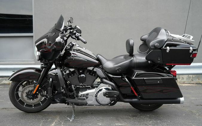2010 Harley-Davidson FLHTCUSE5 - CVO Ultra Classic Electra Glide