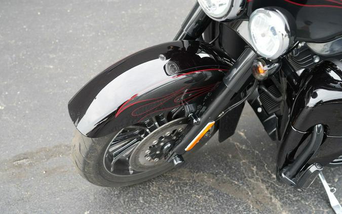 2010 Harley-Davidson FLHTCUSE5 - CVO Ultra Classic Electra Glide