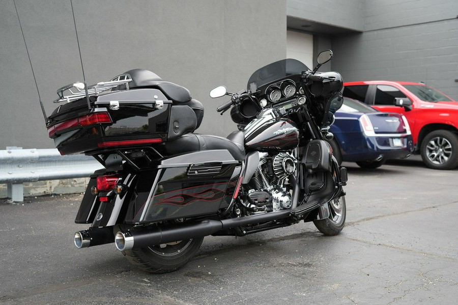 2010 Harley-Davidson FLHTCUSE5 - CVO Ultra Classic Electra Glide