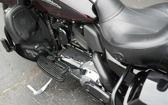 2010 Harley-Davidson FLHTCUSE5 - CVO Ultra Classic Electra Glide