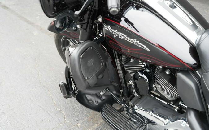 2010 Harley-Davidson FLHTCUSE5 - CVO Ultra Classic Electra Glide
