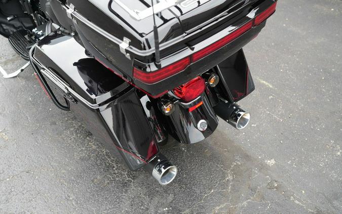 2010 Harley-Davidson FLHTCUSE5 - CVO Ultra Classic Electra Glide