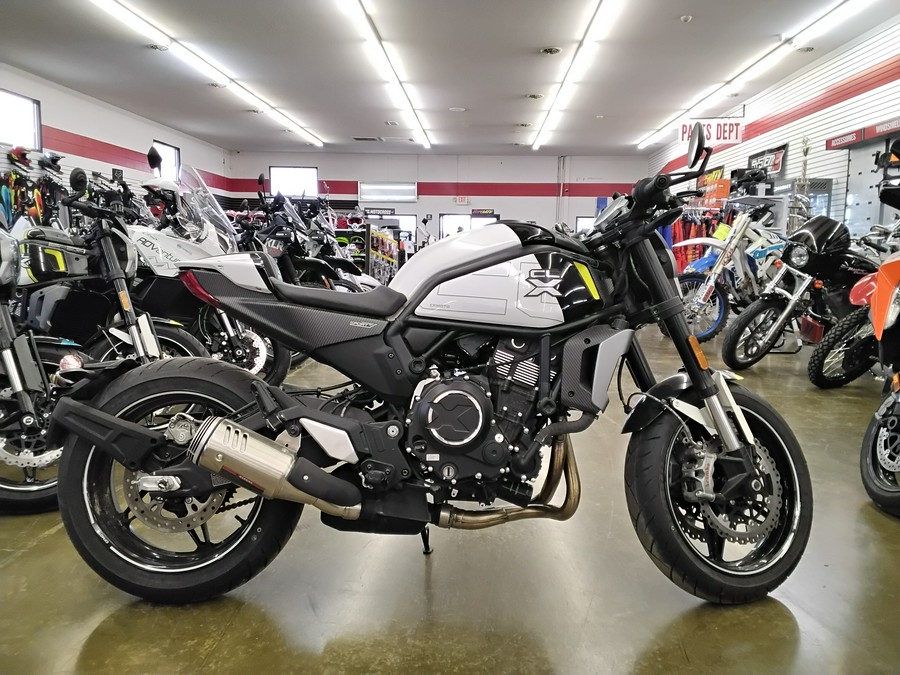 2022 CFMOTO 700 CL-X Sport