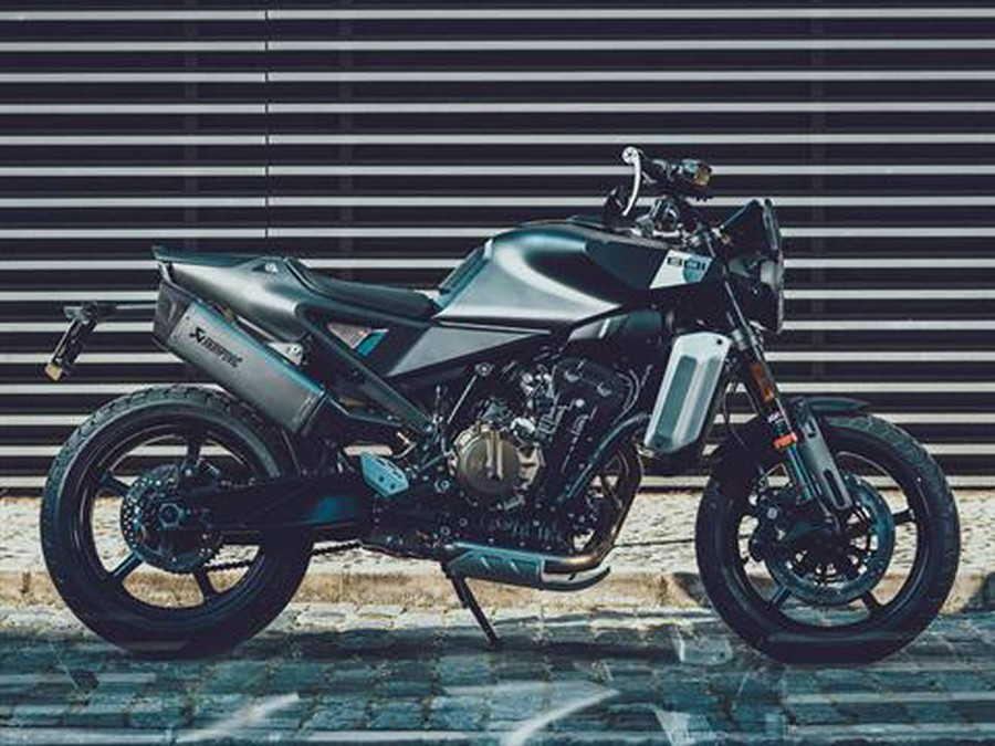 2025 Husqvarna Svartpilen 801