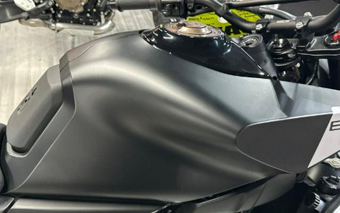 2025 Husqvarna Svartpilen 801